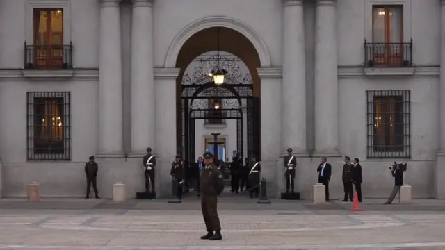 Sanación a La Moneda